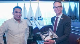 Pertemuan bilateral antara Wakil Menteri Komunikasi dan Digital Angga Raka Prabowo dengan Duta Besar Steve Lang. (Dok. Komdigi.go.id)